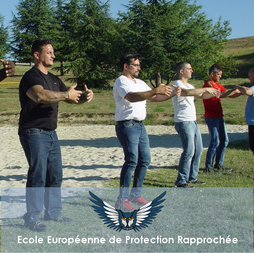La self-défense dans la formation d'un garde du corps chez APR DE FRANCE